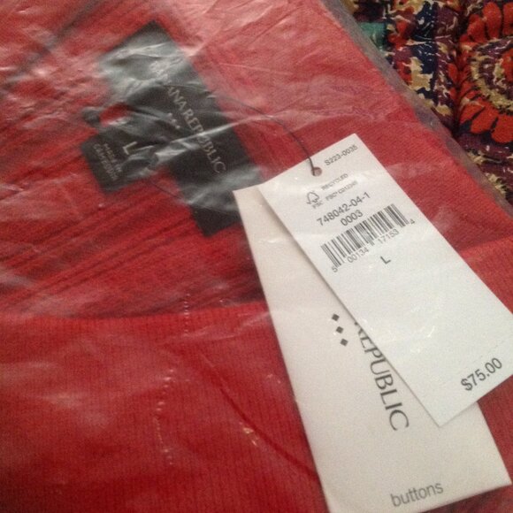 Banana Republic Men's Textured Front Button-Down Polo Shirt - Large - NWT - Picture 3 of 6